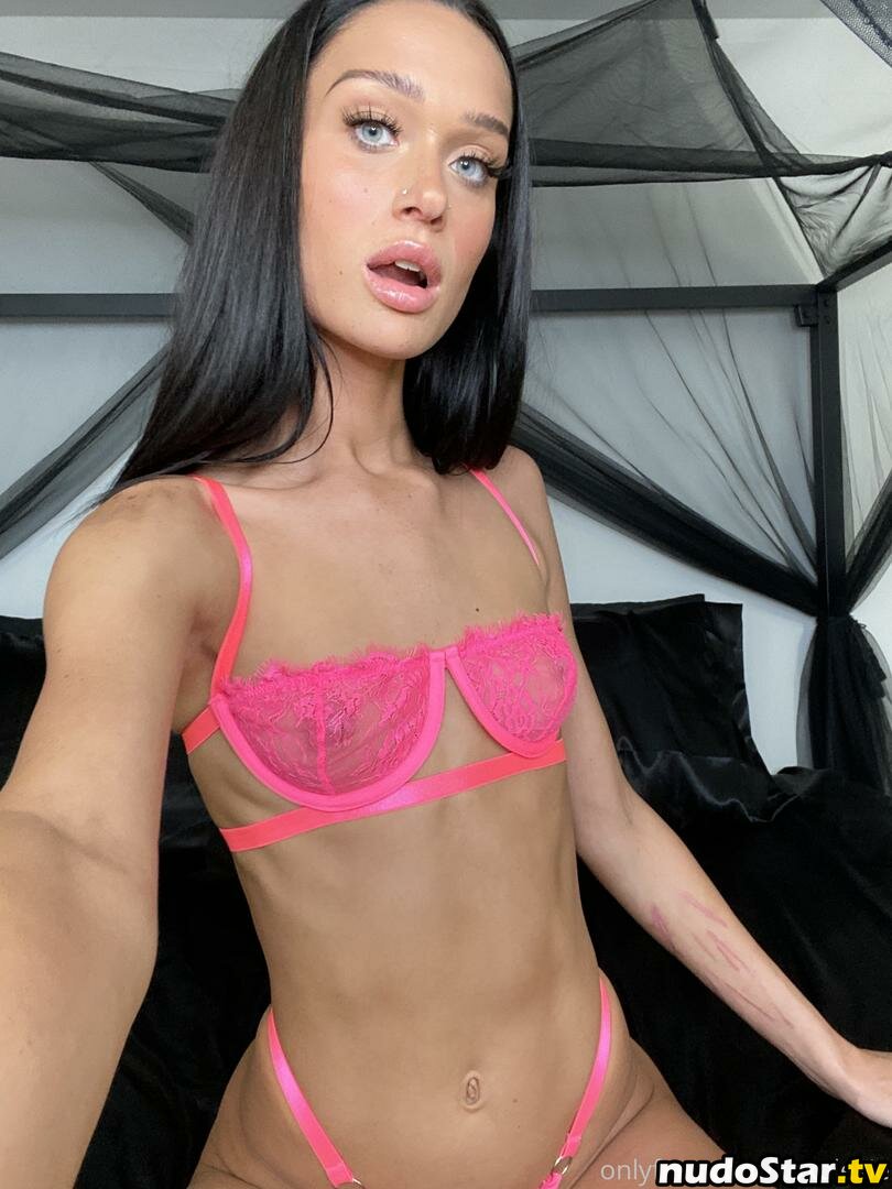 xoxolexie Nude OnlyFans Leaked Photo #9