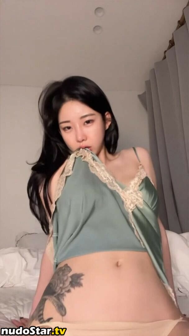MYO / Xxyoovv / 묘정 Nude OnlyFans Leaked Photo #14