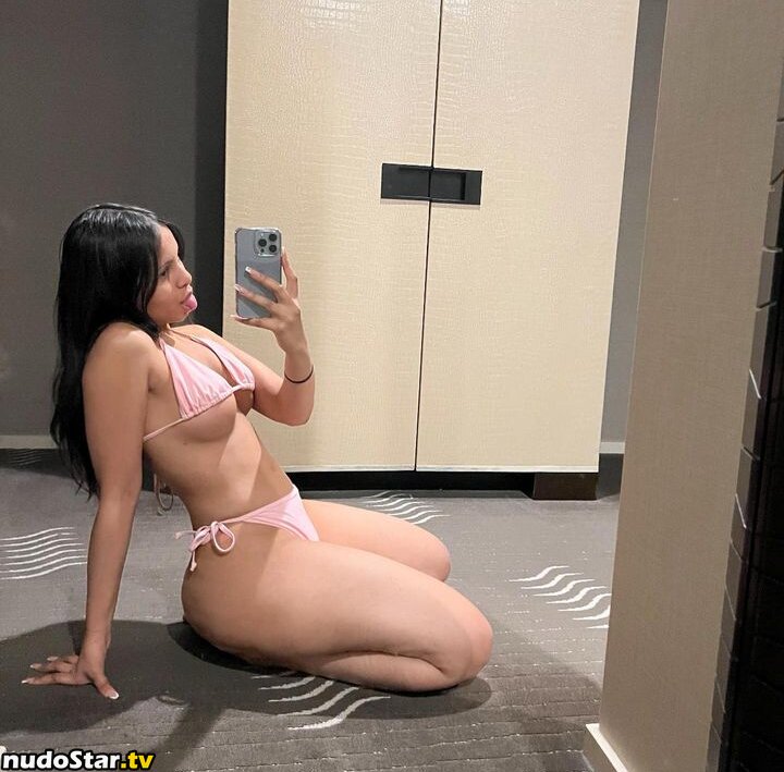 Yasmin Adelina / yasminadelina / yasminadelina__ Nude OnlyFans Leaked Photo #40