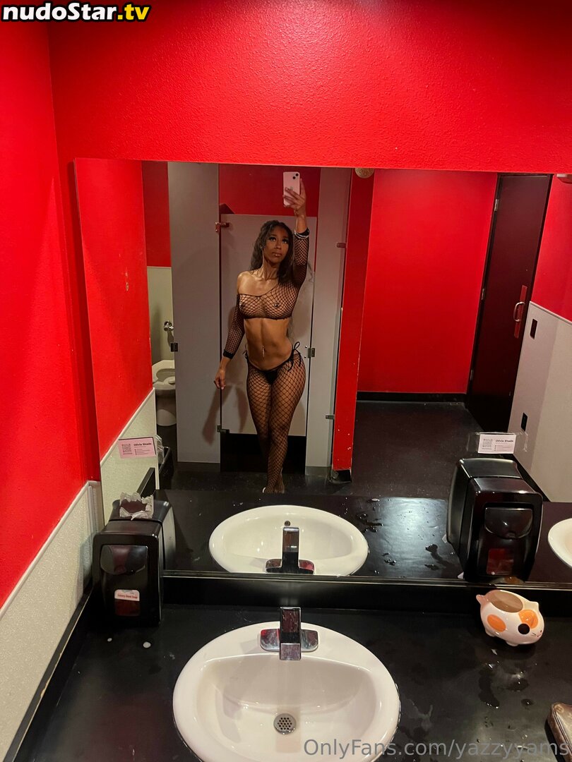 Queen Yasmeena / yazzylonglegs / yazzyyams Nude OnlyFans Leaked Photo #474