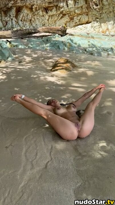 yogi.cath / yogi.cathh Nude OnlyFans Leaked Photo #18