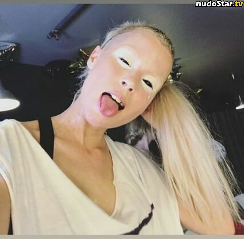 Yolandi Visser / dieantwoordd Nude OnlyFans Photo #24 - Nudostar.TV