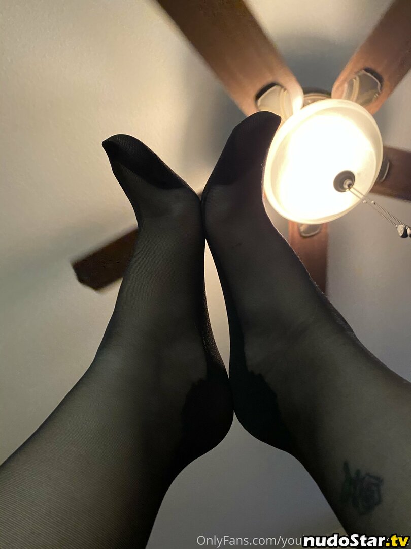 youlovemyfeettrample Nude OnlyFans Leaked Photo #19
