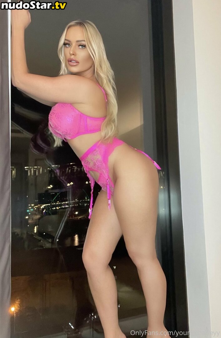 lilly_lolitaa / youngcharleyofficiel / youngcharleyy Nude OnlyFans Leaked Photo #259