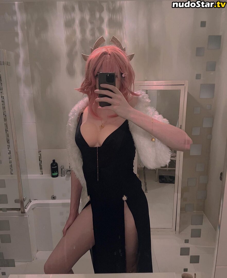 Yuffie44 / yuffie_cosplay546 Nude OnlyFans Leaked Photo #2