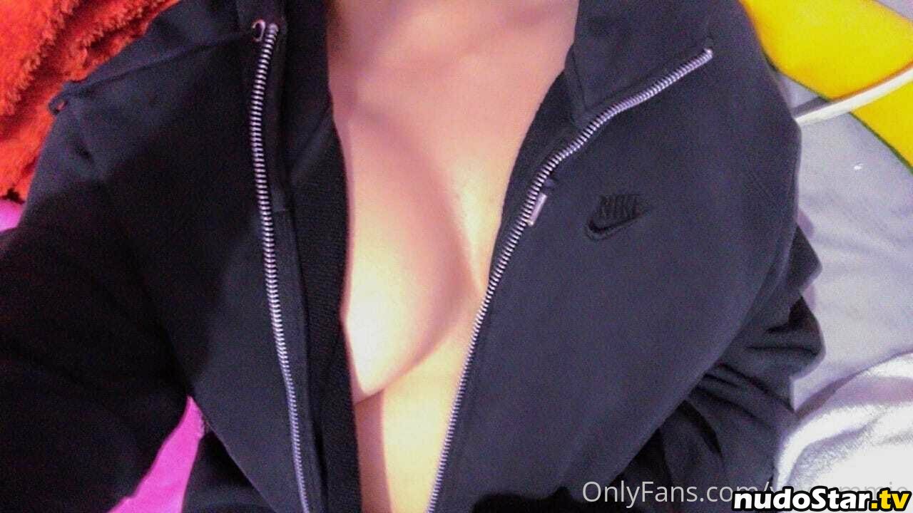 Yummie / Yuwummie / yummie.berry Nude OnlyFans Leaked Photo #2