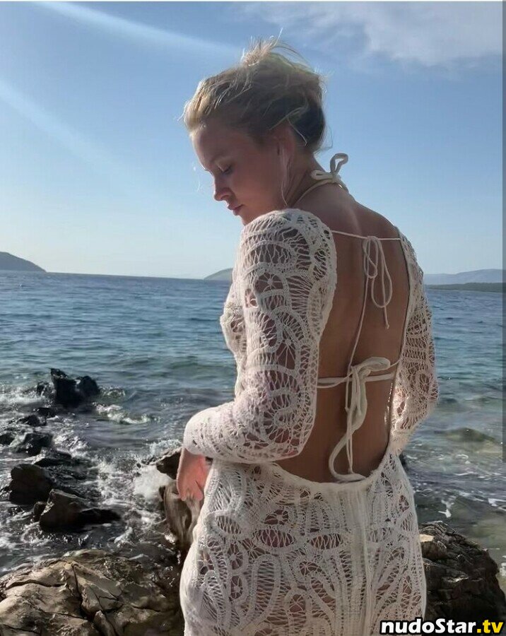 Zara Larsson / zaralarsson Nude OnlyFans Leaked Photo #101