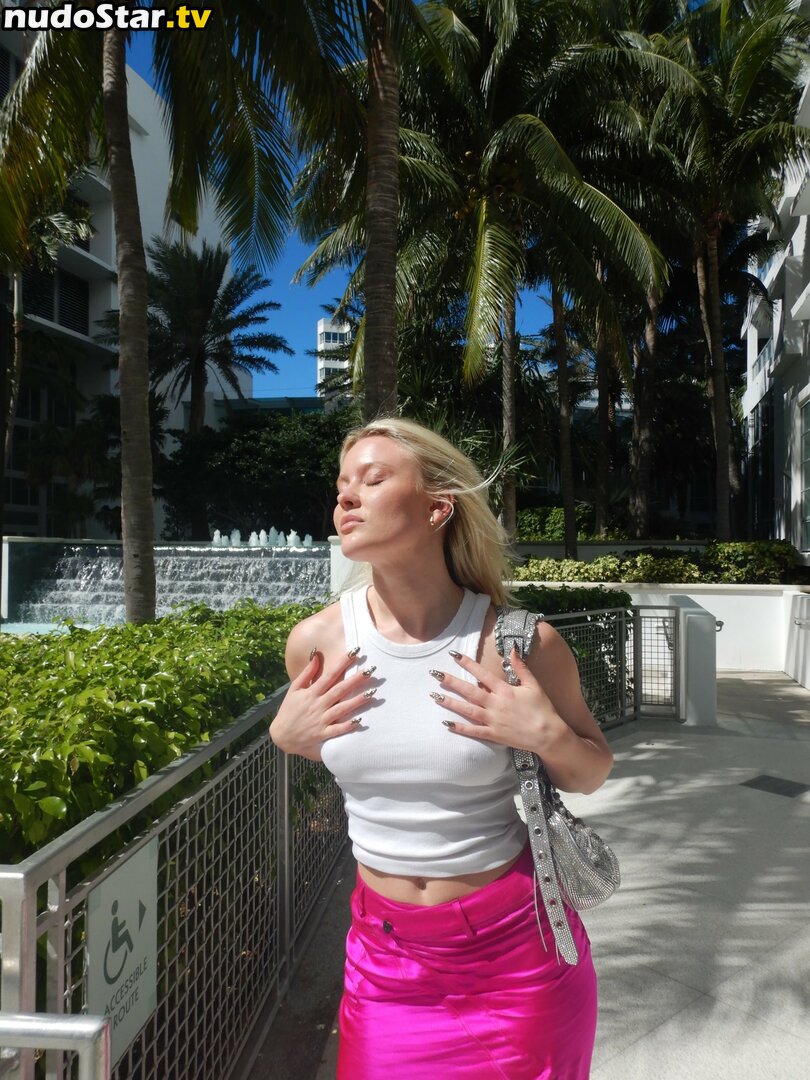 Zara Larsson / zaralarsson Nude OnlyFans Leaked Photo #162