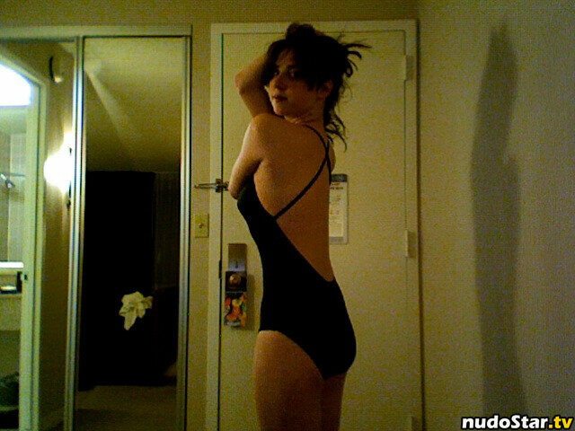 Zoe Kazan / zoe.kazan Nude OnlyFans Leaked Photo #41